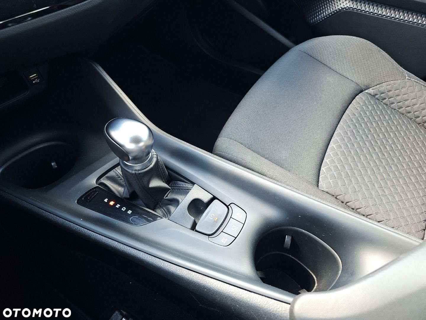 Toyota C-HR - 17