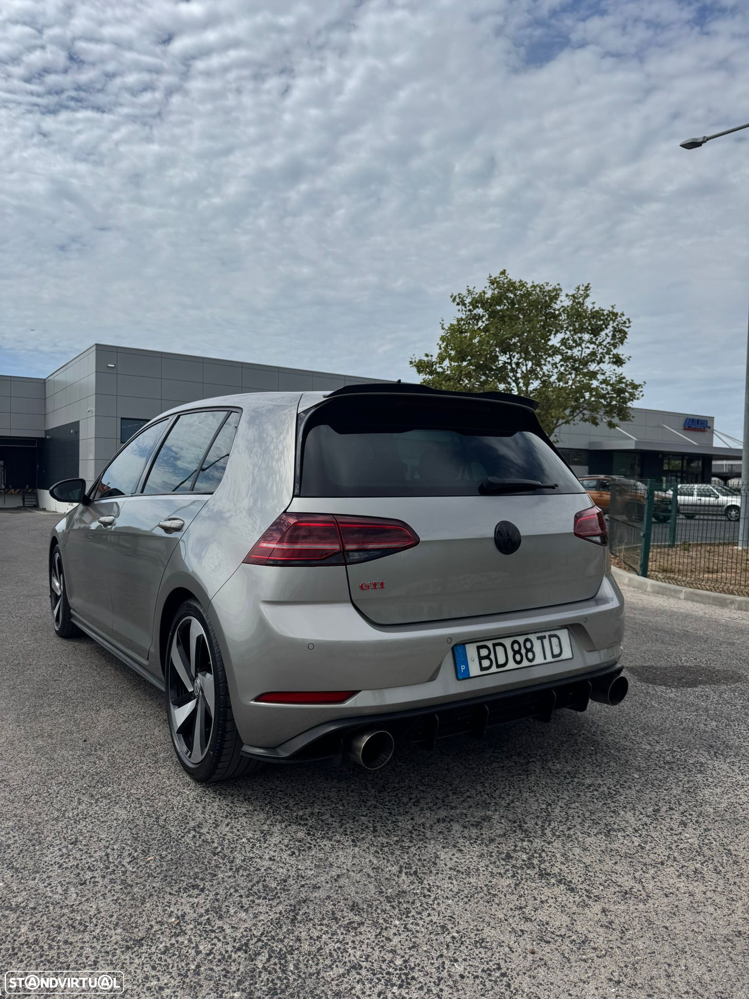 VW Golf 2.0 TSI GTI DSG Performance - 5