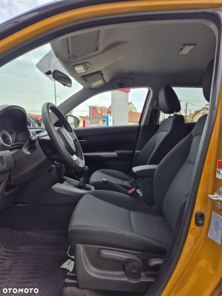 Suzuki Vitara 1.0 Boosterjet Premium 2WD - 11
