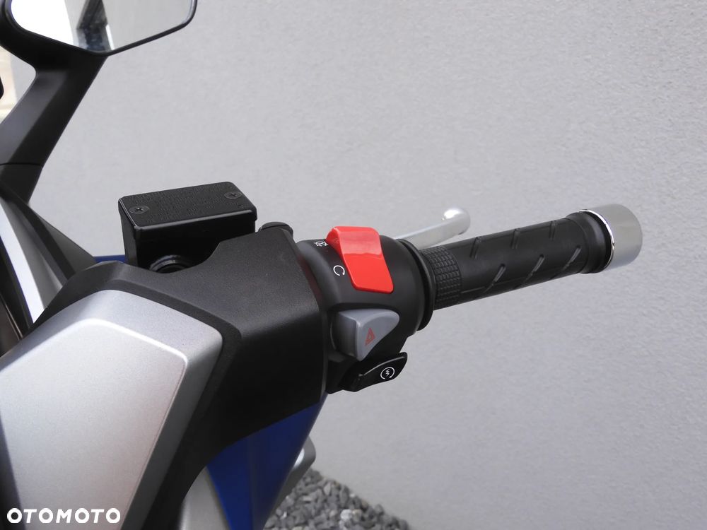 Honda NSS - 25