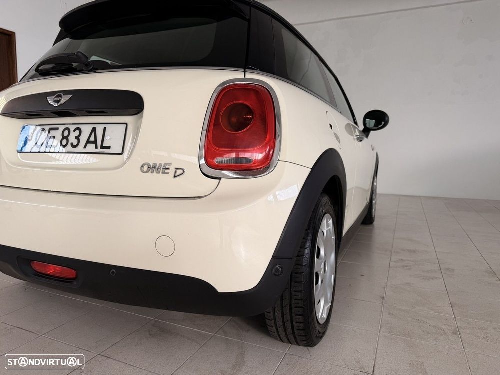 MINI 3 Portas One D - 4