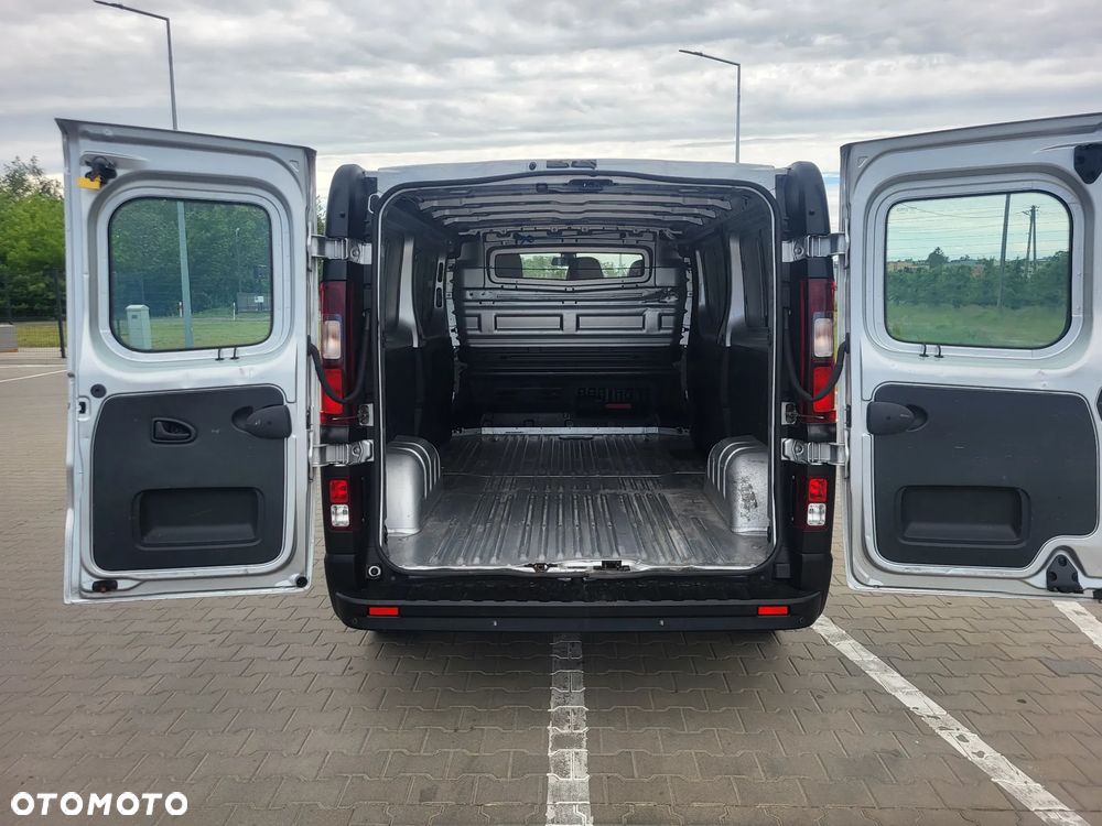 Opel Vivaro - 35