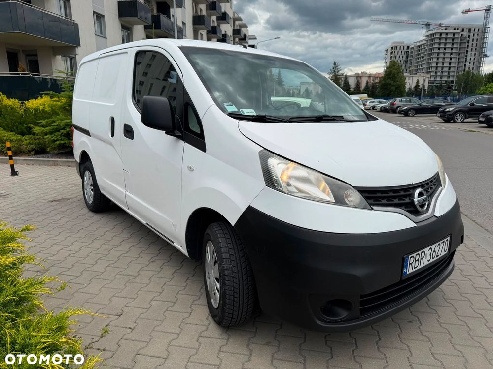Nissan NV 200 - 2