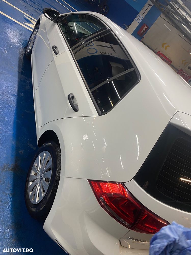 Volkswagen Golf 1.6 TDI BMT Comfortline - 16