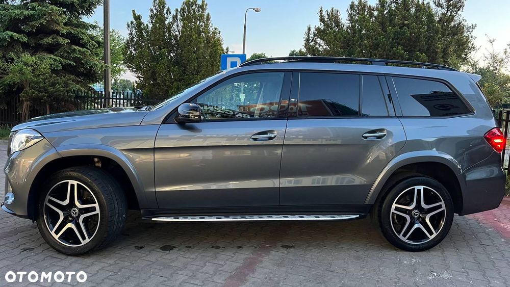 Mercedes-Benz GLS - 21
