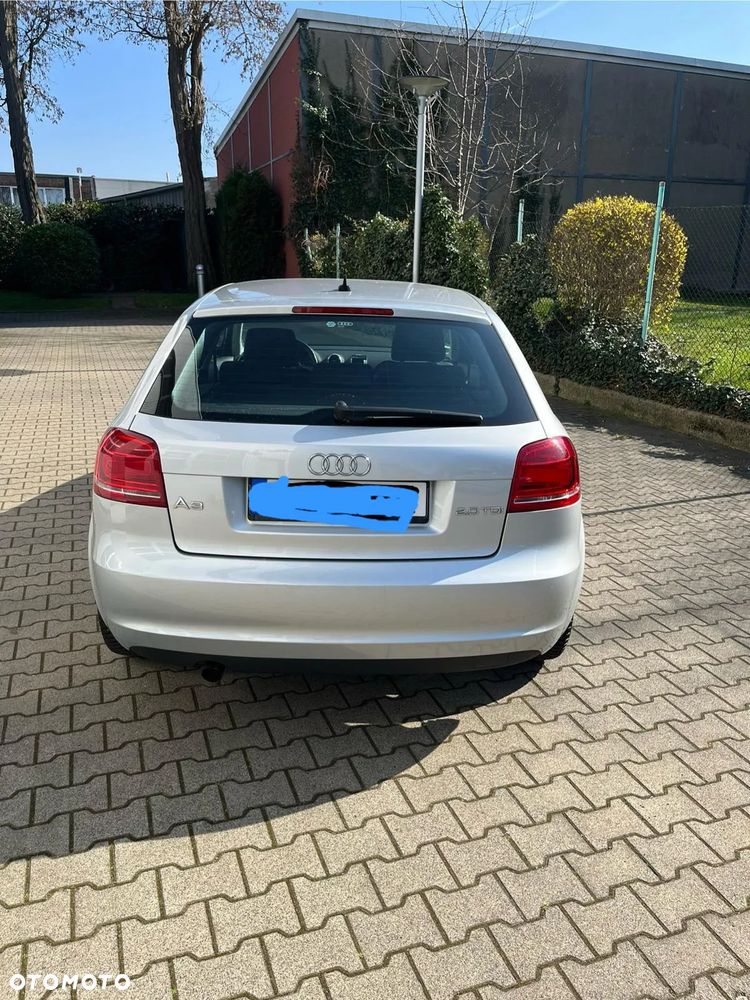 Audi A3 3-drzwiowe 2.0 TDI DPF Ambition - 4