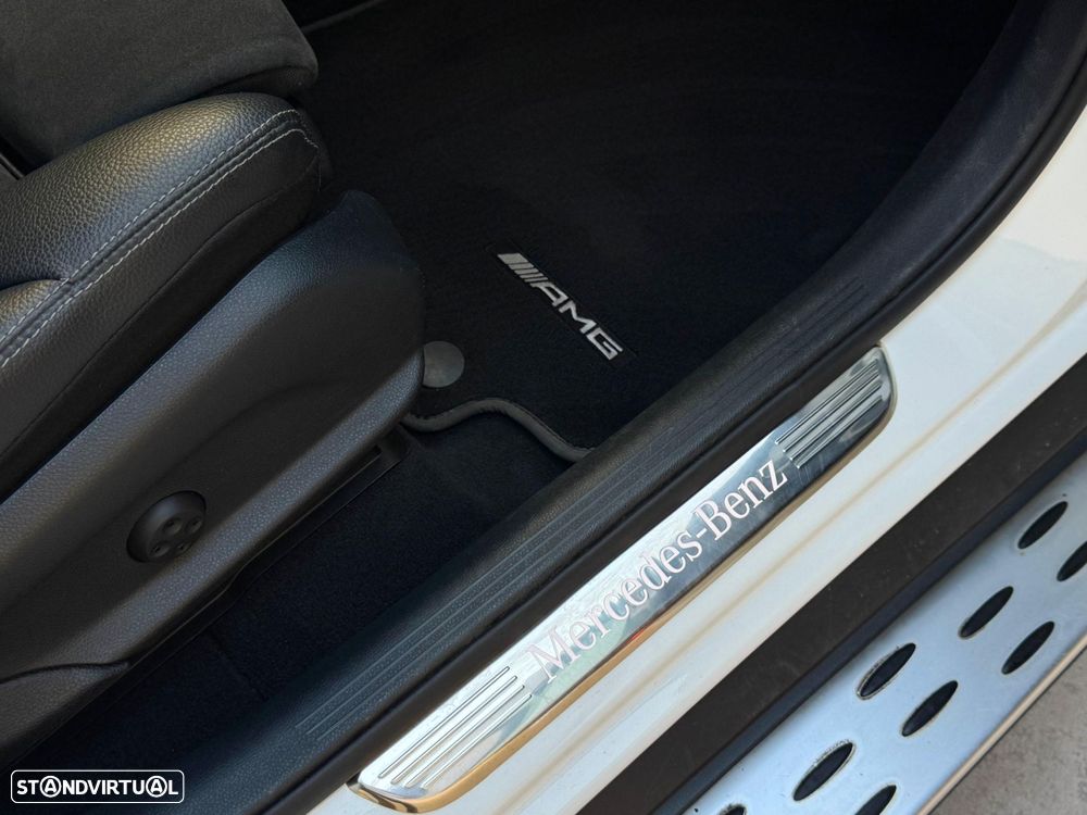Mercedes-Benz GLC 300 de Coupe 4Matic 9G-TRONIC AMG Line Plus - 23