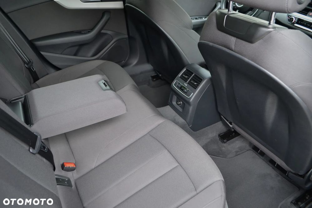 Audi A4 Avant 35 TDI S tronic advanced - 14