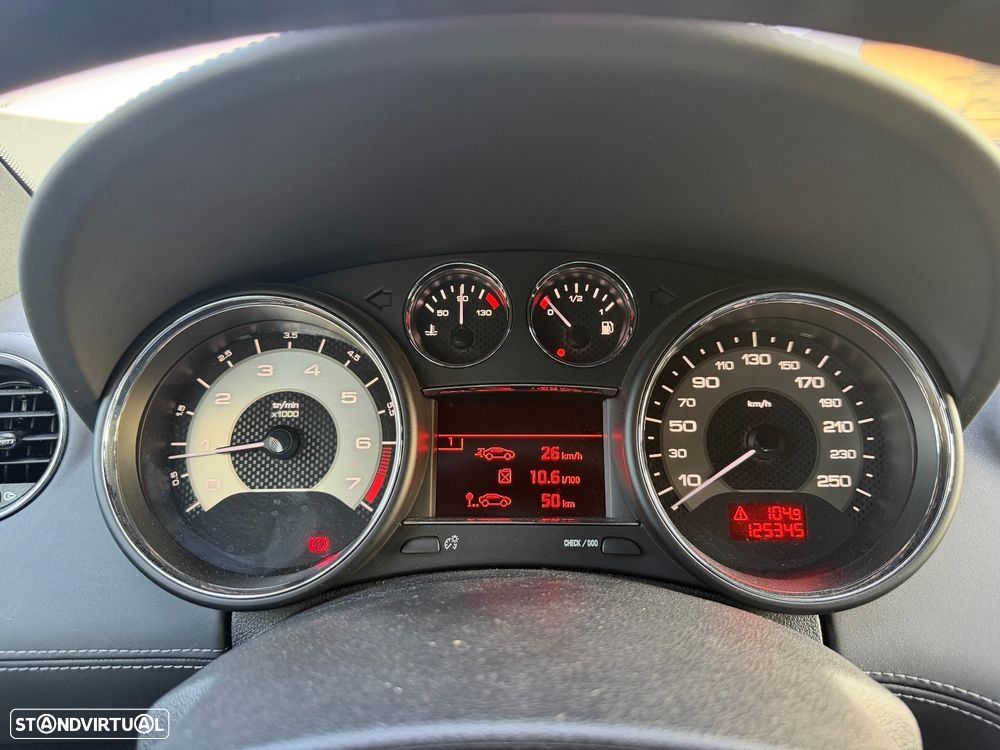 Peugeot RCZ 1.6 200 THP Onyx - 22