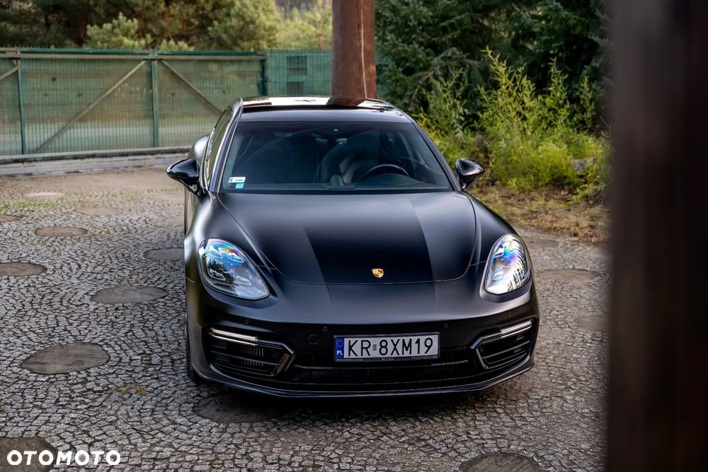 Porsche Panamera - 18