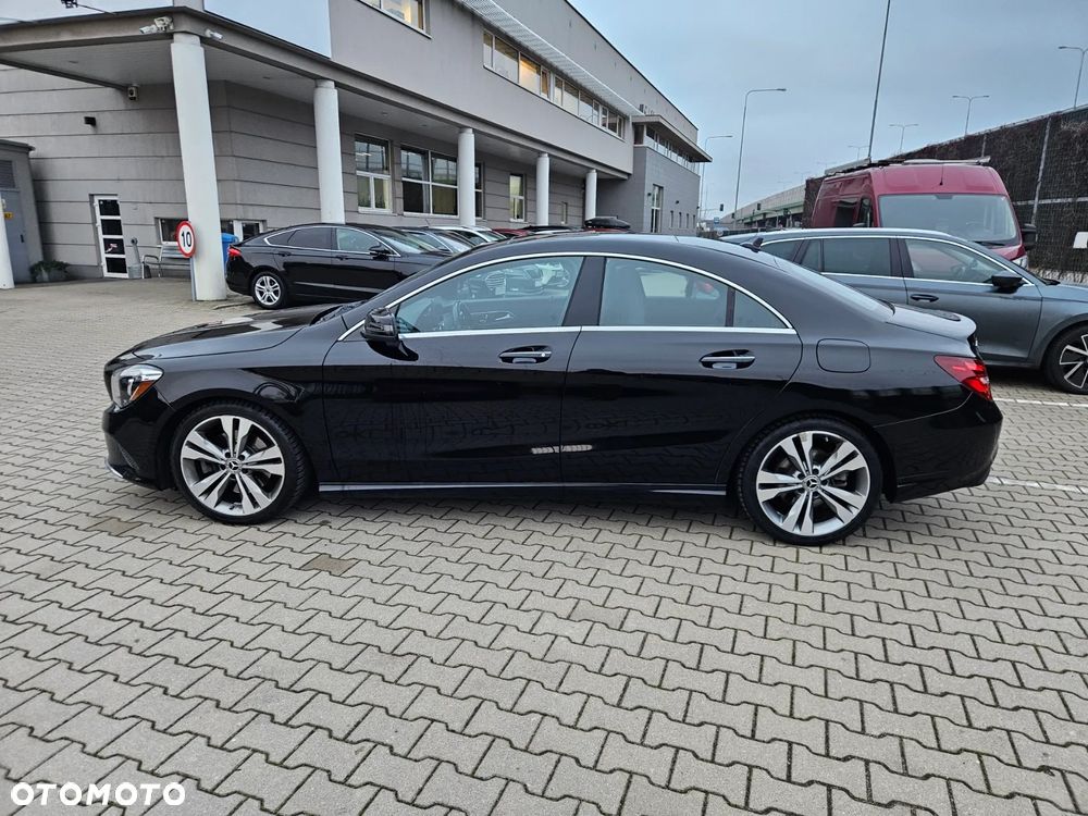 Mercedes-Benz CLA 250 7G-DCT - 7