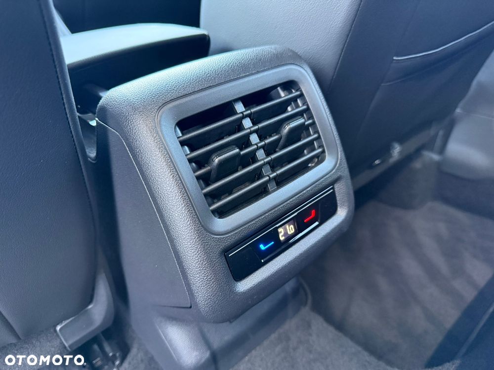 Volkswagen T-Roc 1.5 TSI R-Line DSG - 11