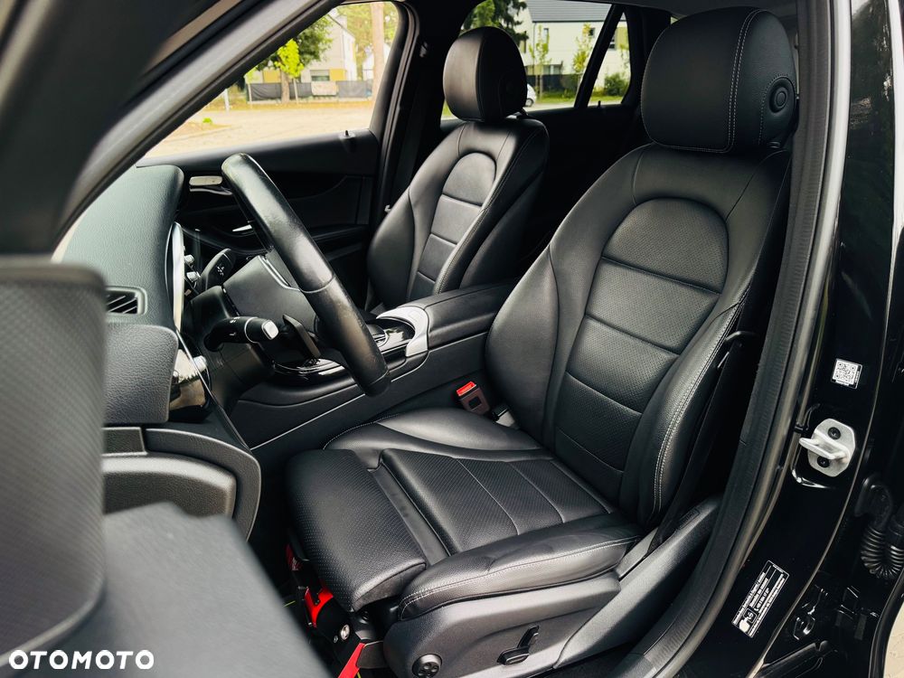 Mercedes-Benz GLC 200 d 4Matic 9G-TRONIC Edition Avantgarde - 26