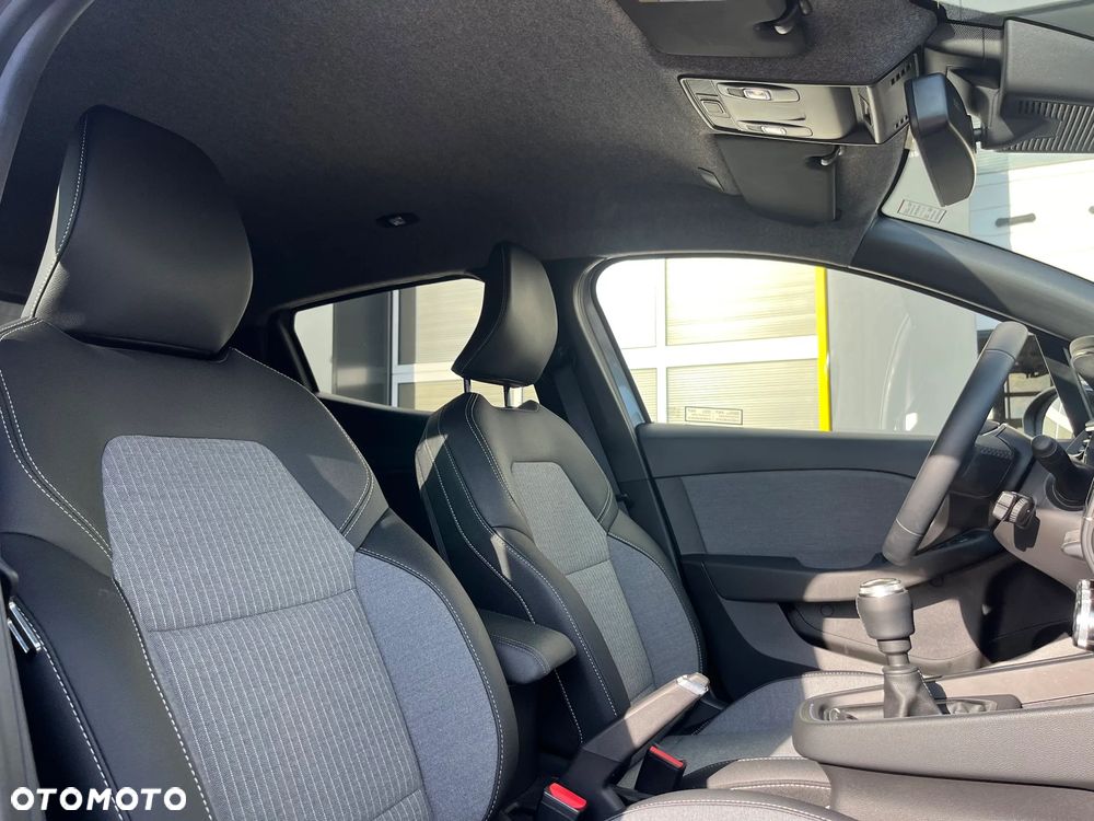 Renault Clio - 21