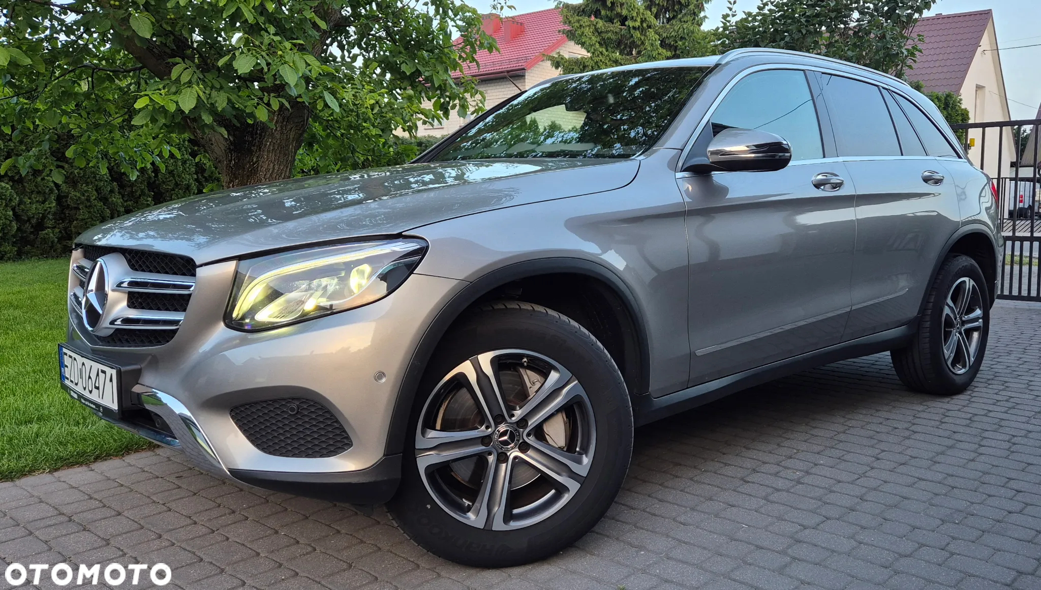 Mercedes-Benz GLC 250 4Matic 9G-TRONIC - 2