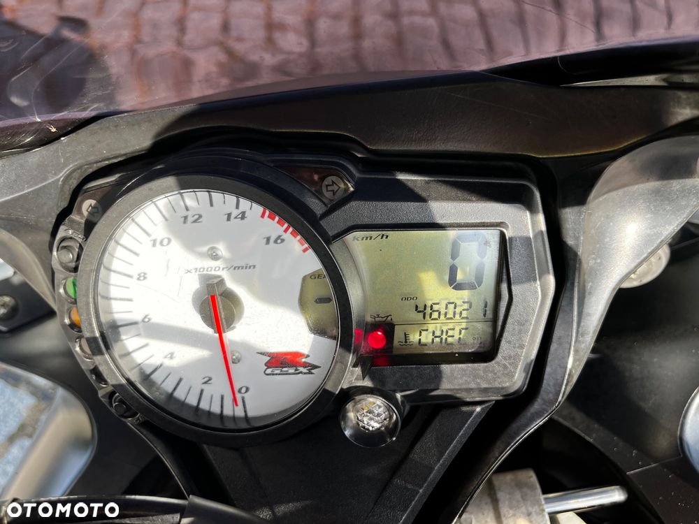 Suzuki GSX-R - 19