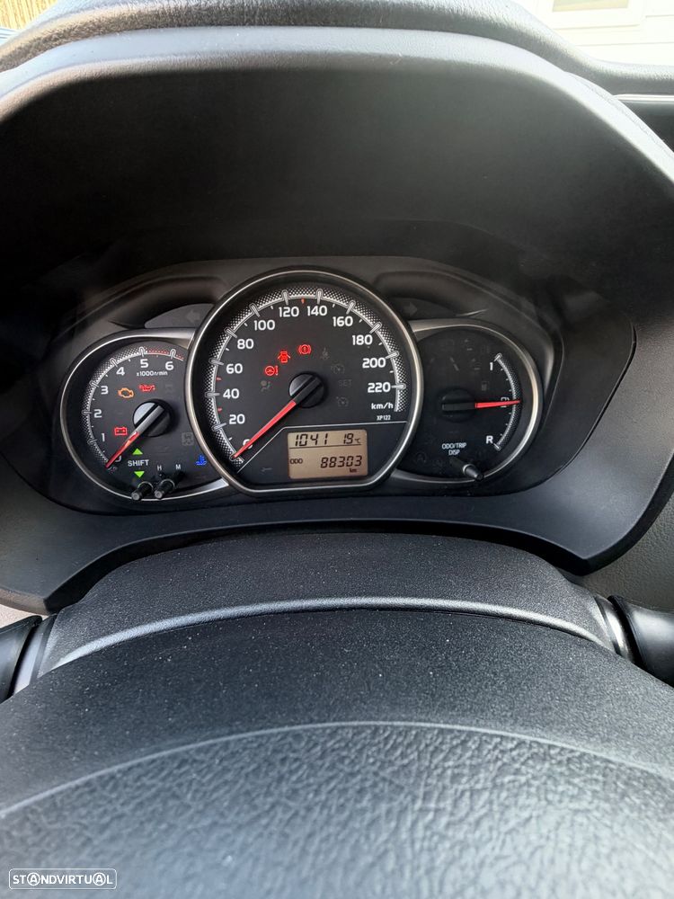 Toyota Yaris 1.4 D-4D Comfort+P.Style - 34