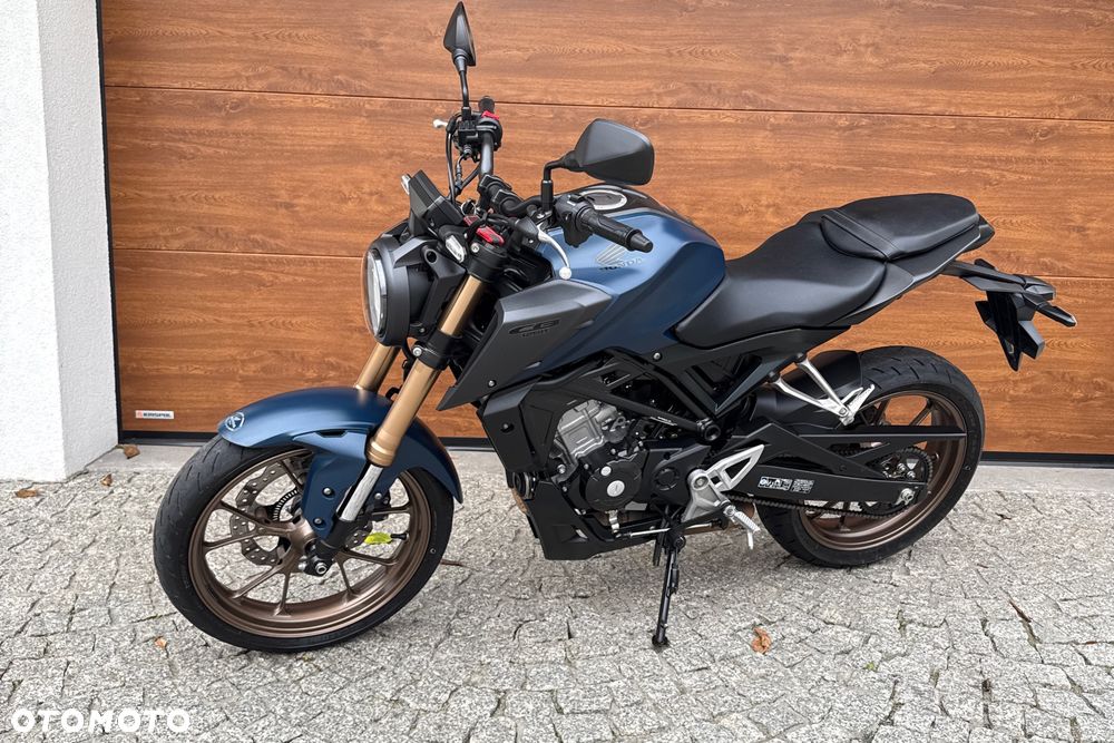 Honda CB - 21
