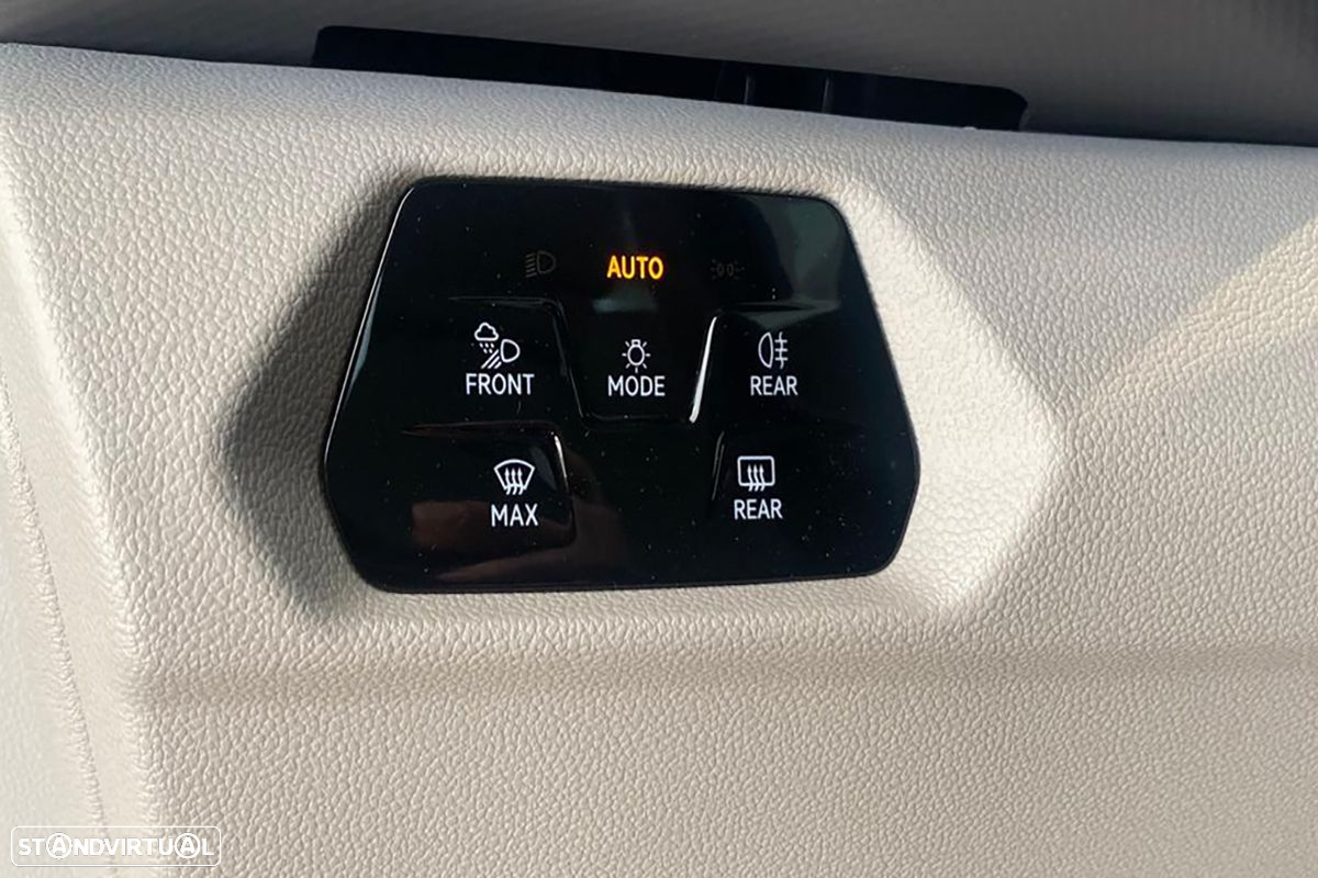VW Multivan 1.5 TSI e-Hybrid Life DSG - 11