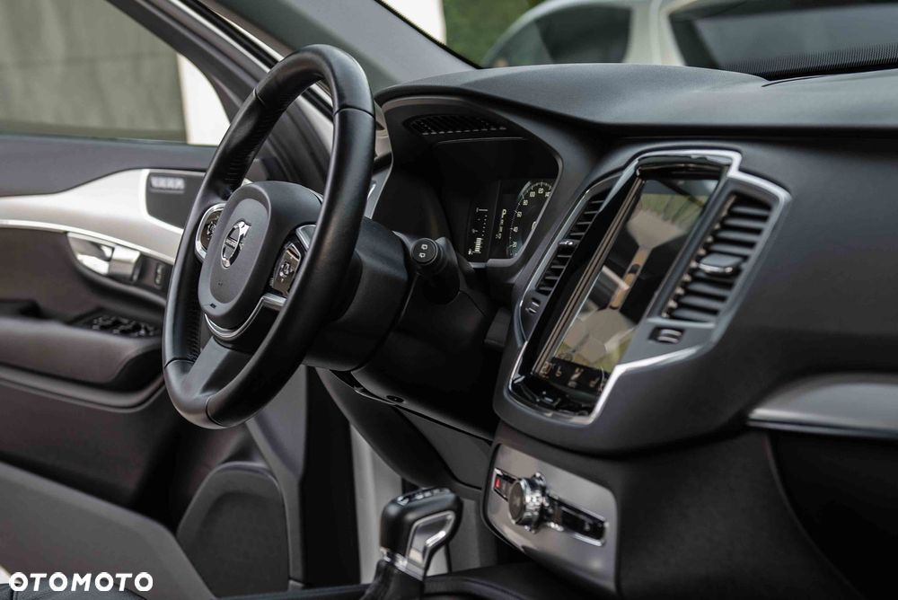 Volvo XC 90 T6 AWD Geartronic Momentum - 20