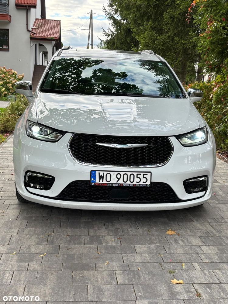 Chrysler Pacifica - 10