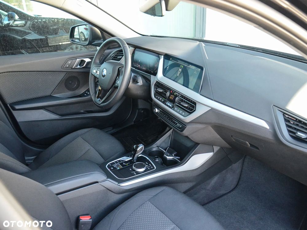 BMW Seria 1 118i Advantage - 28