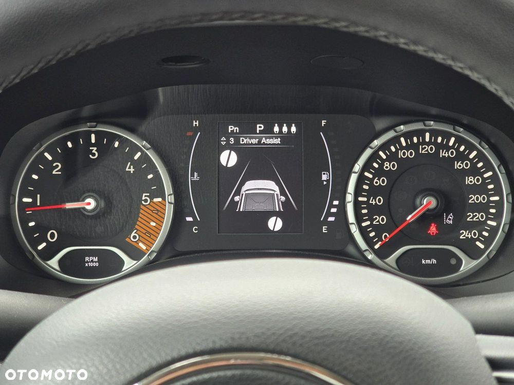 Jeep Renegade 1.6 MultiJet DSG Business Line - 15