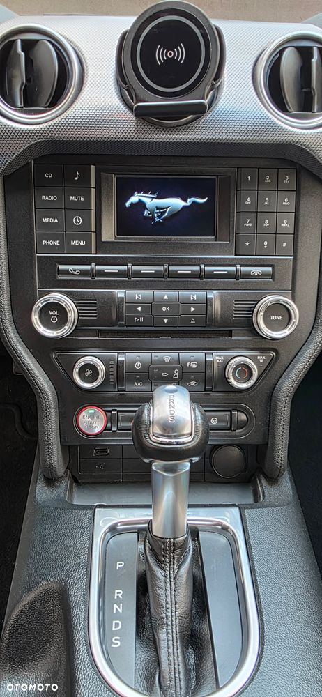 Ford Mustang - 21