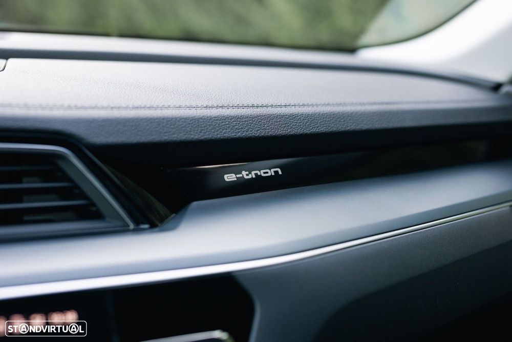Audi e-tron 50 quattro S line - 56