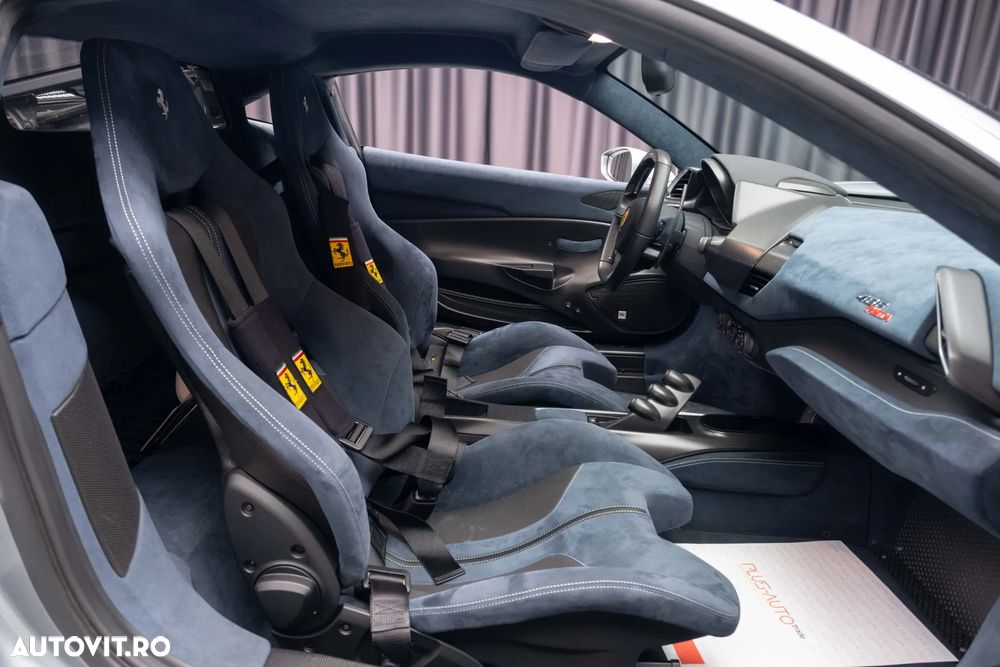Ferrari 488 GTB - 38