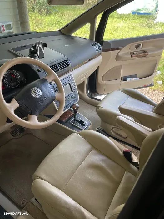 VW Sharan 1.9 TDi Highline Tip - 6