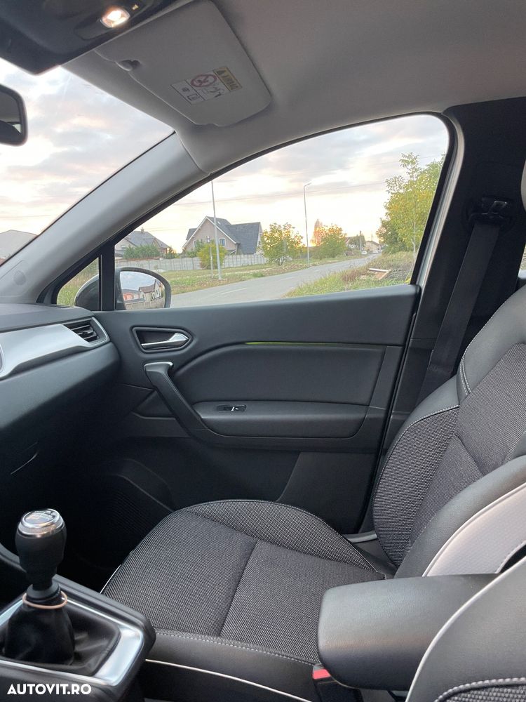 Renault Captur MHEV 140 Techno - 5
