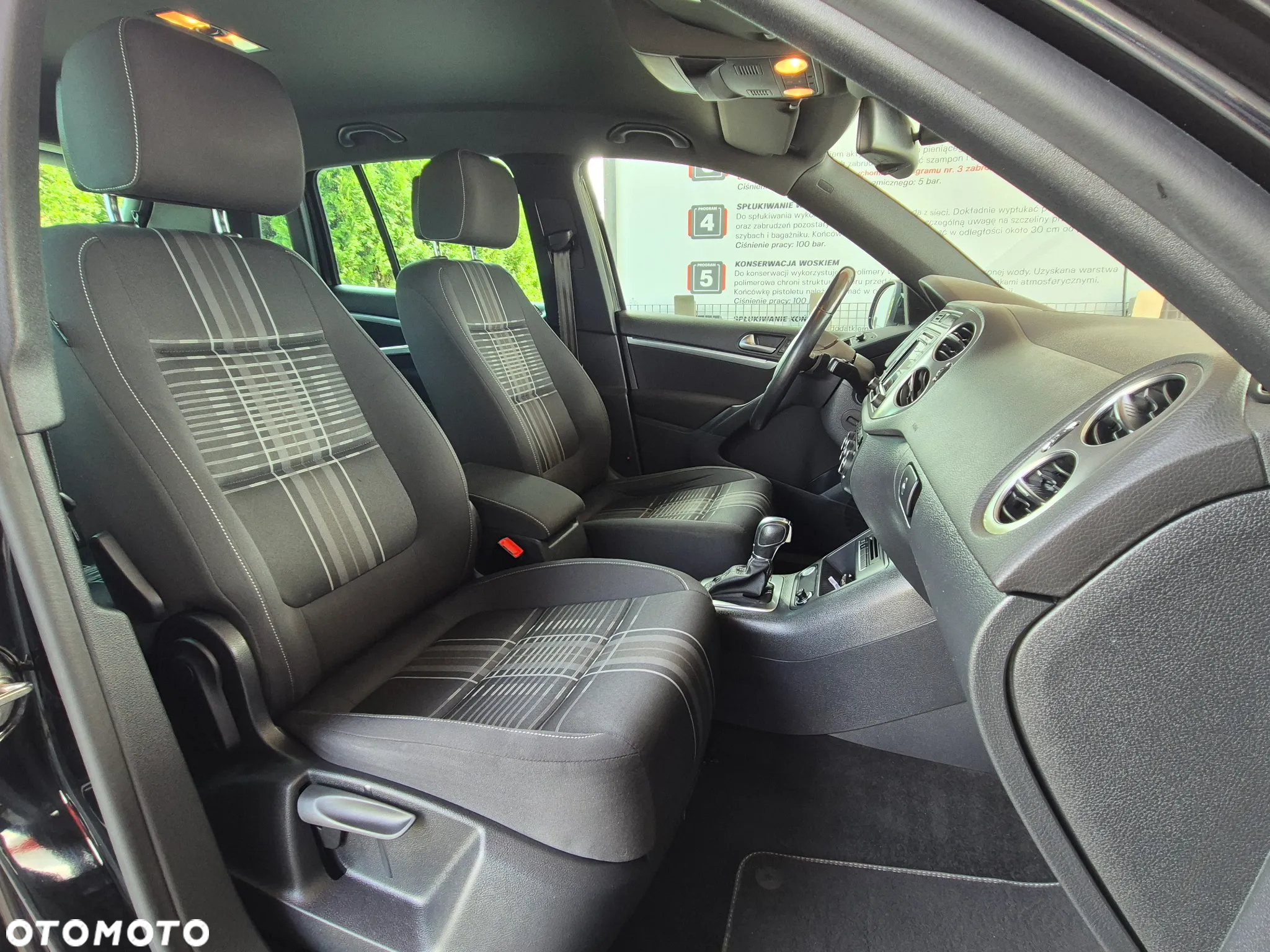 Volkswagen Tiguan 2.0 TDI SCR 4MOTION BlueMotion Technology DSG Lounge Sport & Style - 33