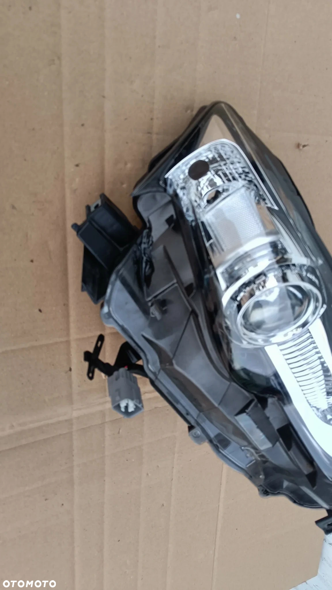 LEXUS IS ISF III XENON LAMPA PRAWA PRZÓD - 6