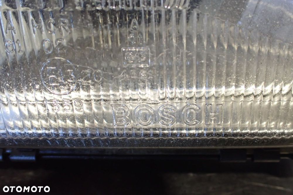 LAMPA PRAWA PRZEDNIA AUDI 80 1.9 - 4