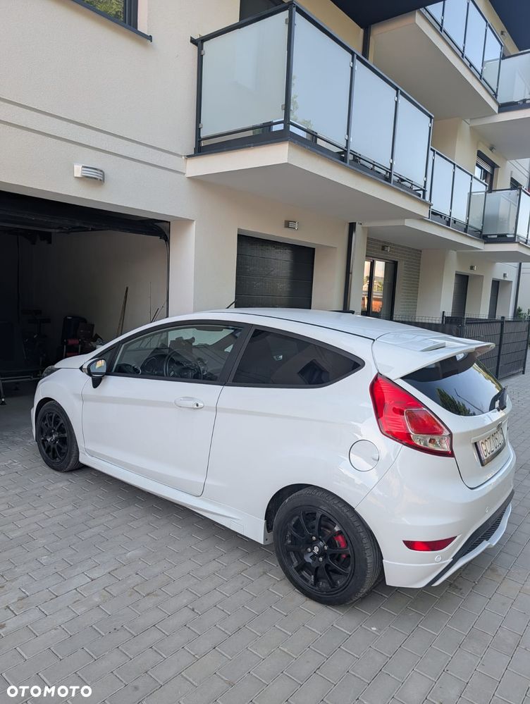 Ford Fiesta ST - 9