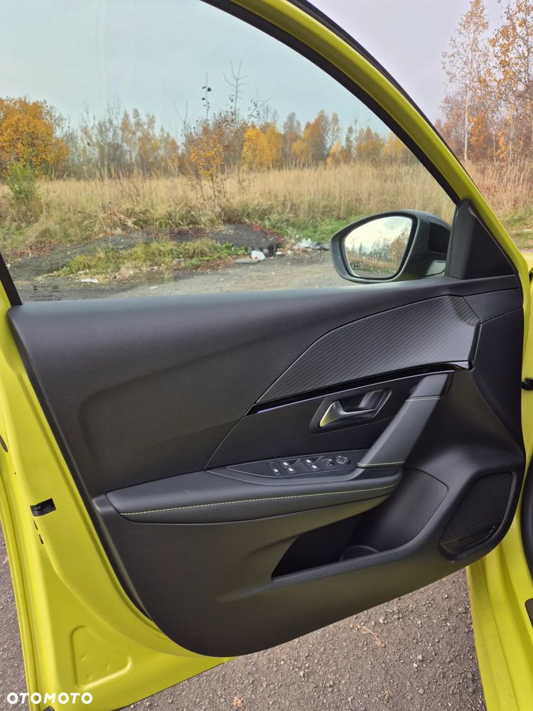 Peugeot 208 1.2 PureTech GT S&S - 5