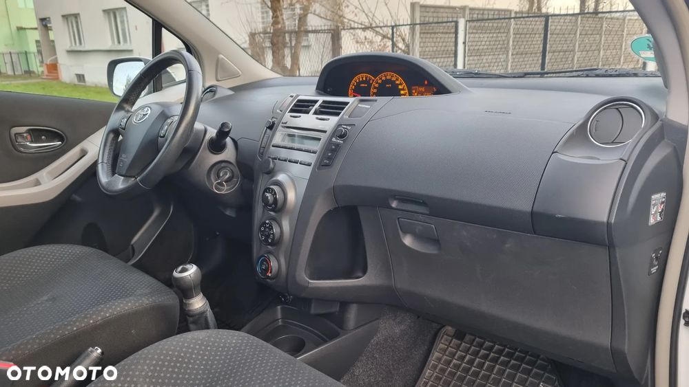 Toyota Yaris 1.0 VVT-i Edition - 12