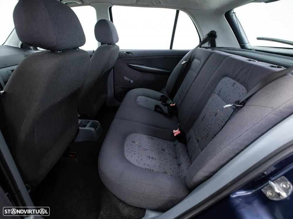 Skoda Fabia - 10