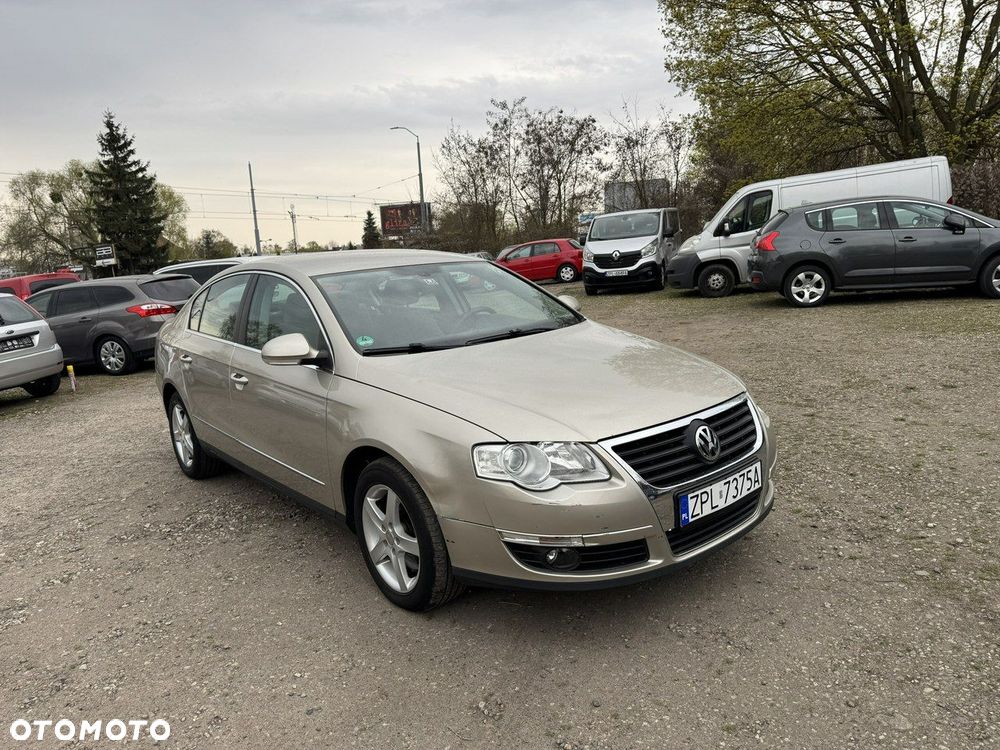 Volkswagen Passat 2.0 FSI Automatik Comfortline - 27