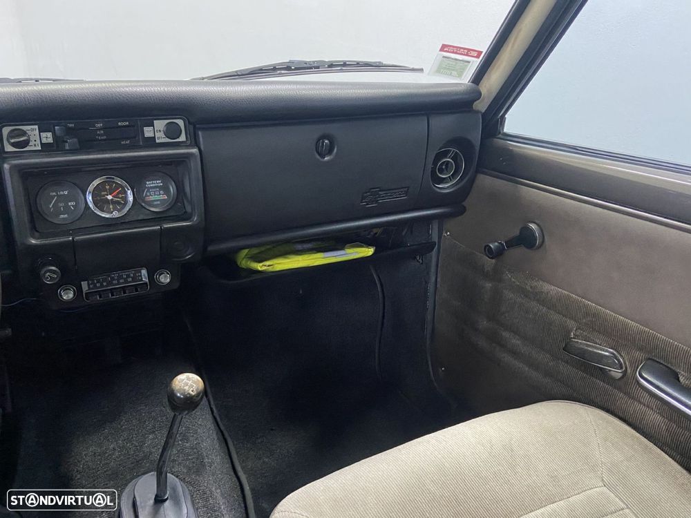 Datsun 1600 - 13