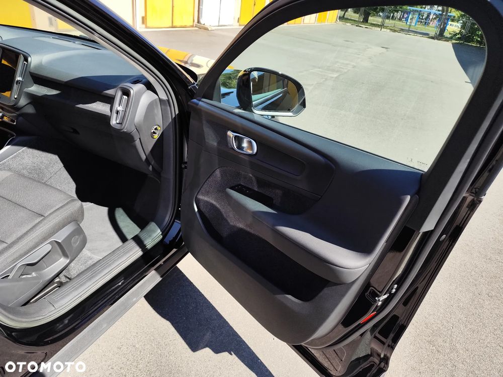 Volvo XC 40 T3 Momentum Core - 20