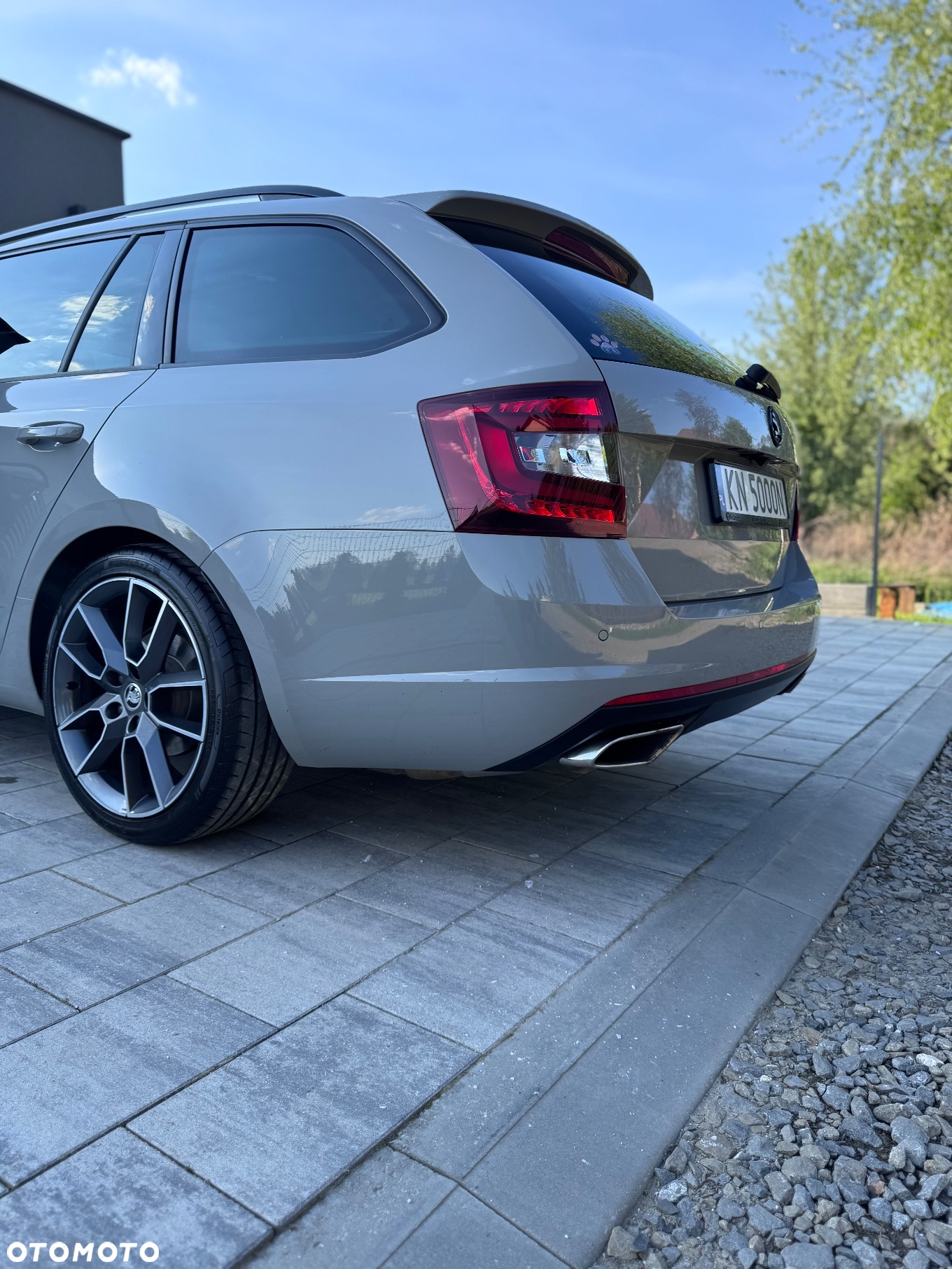 Skoda Octavia 2.0 TDI DSG RS - 7