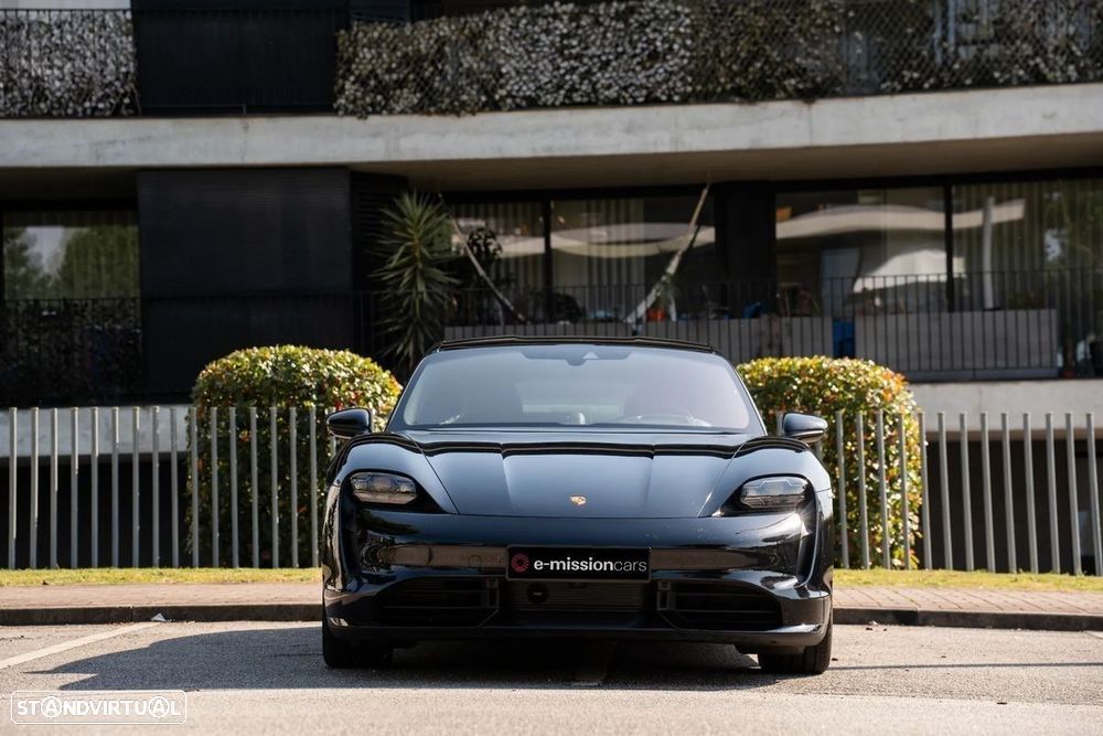 Porsche Taycan Turbo - 14
