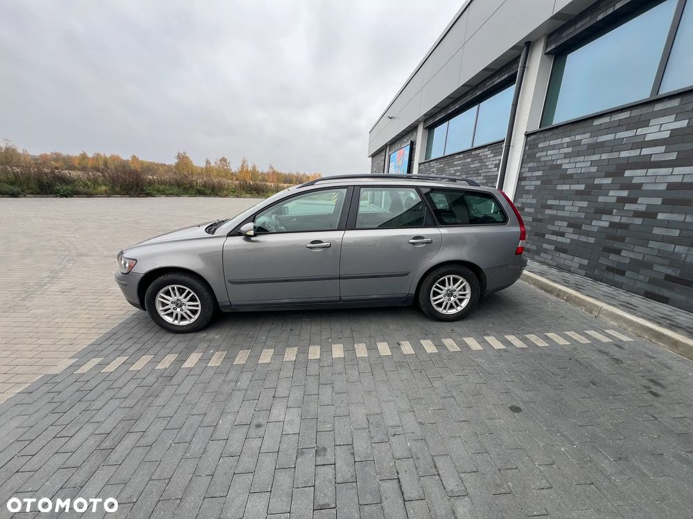 Volvo V50 2005 photo 2