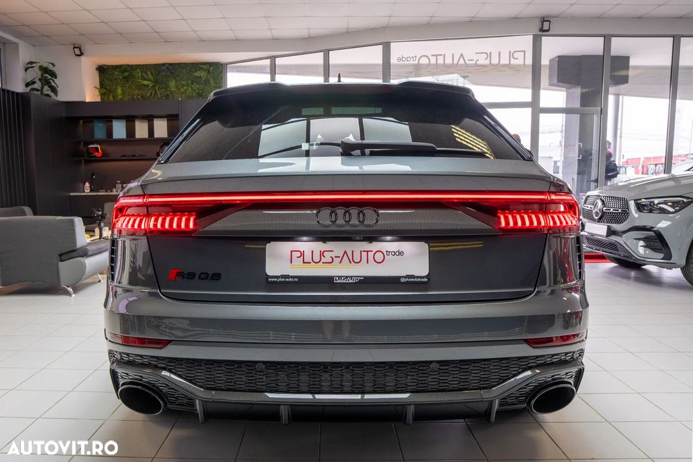 Audi RS Q8 TFSI quattro tiptronic - 11