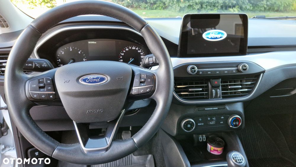 Ford Focus - 33