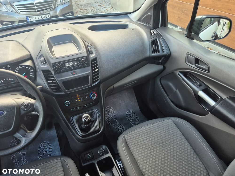 Ford Transit Connect - 15