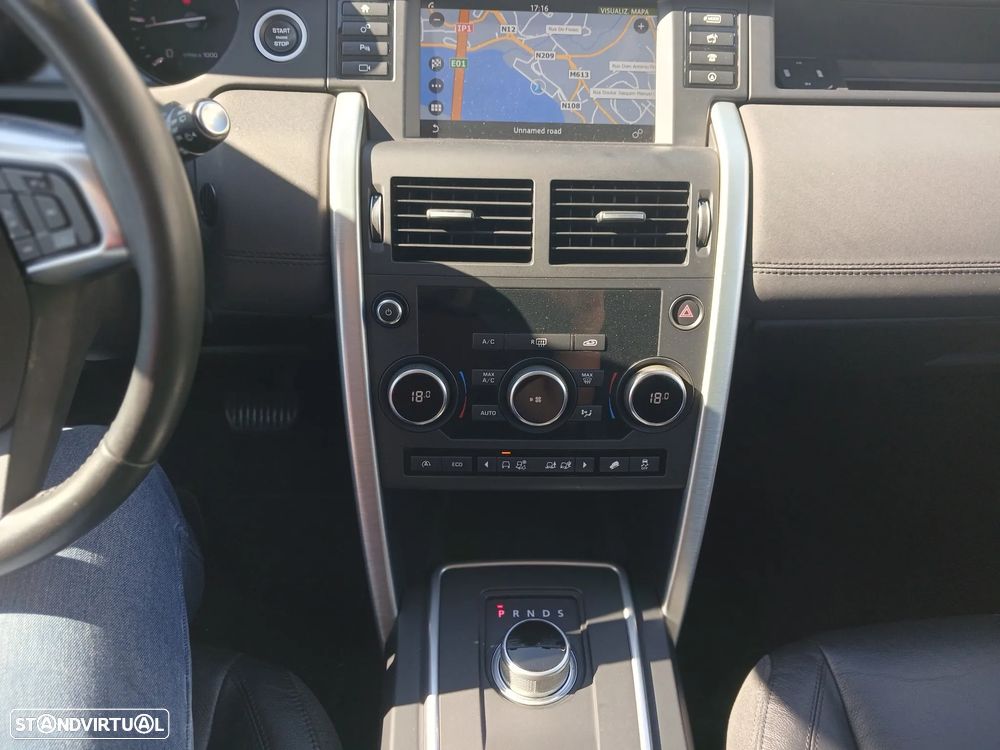Land Rover Discovery Sport 2.0 TD4 HSE Luxury 7L Auto — fotografia 39