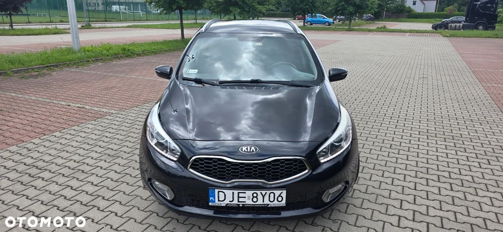 Kia Ceed - 11